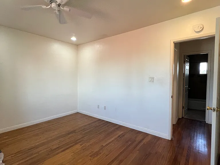 4837 Brighton Ave — Photo 22
