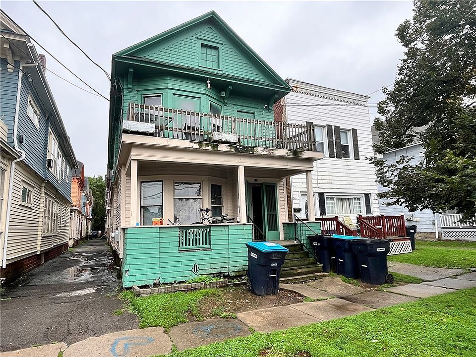 2nd image of 118 E Green St