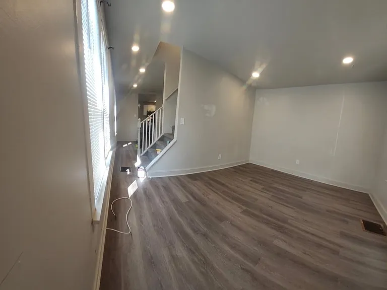 84A Carpenter St — Photo 2