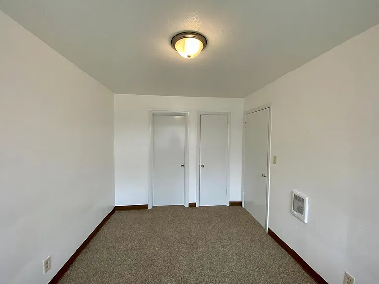 2741 Brooks Ave NE — Photo 12