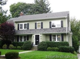 535 Stellar Ave, Pelham, NY 10803