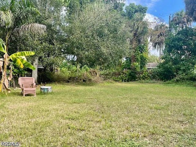 215 Delray Ave — Photo 16