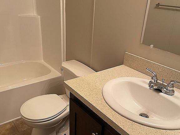 4th image of 50 Friendship Dr NW