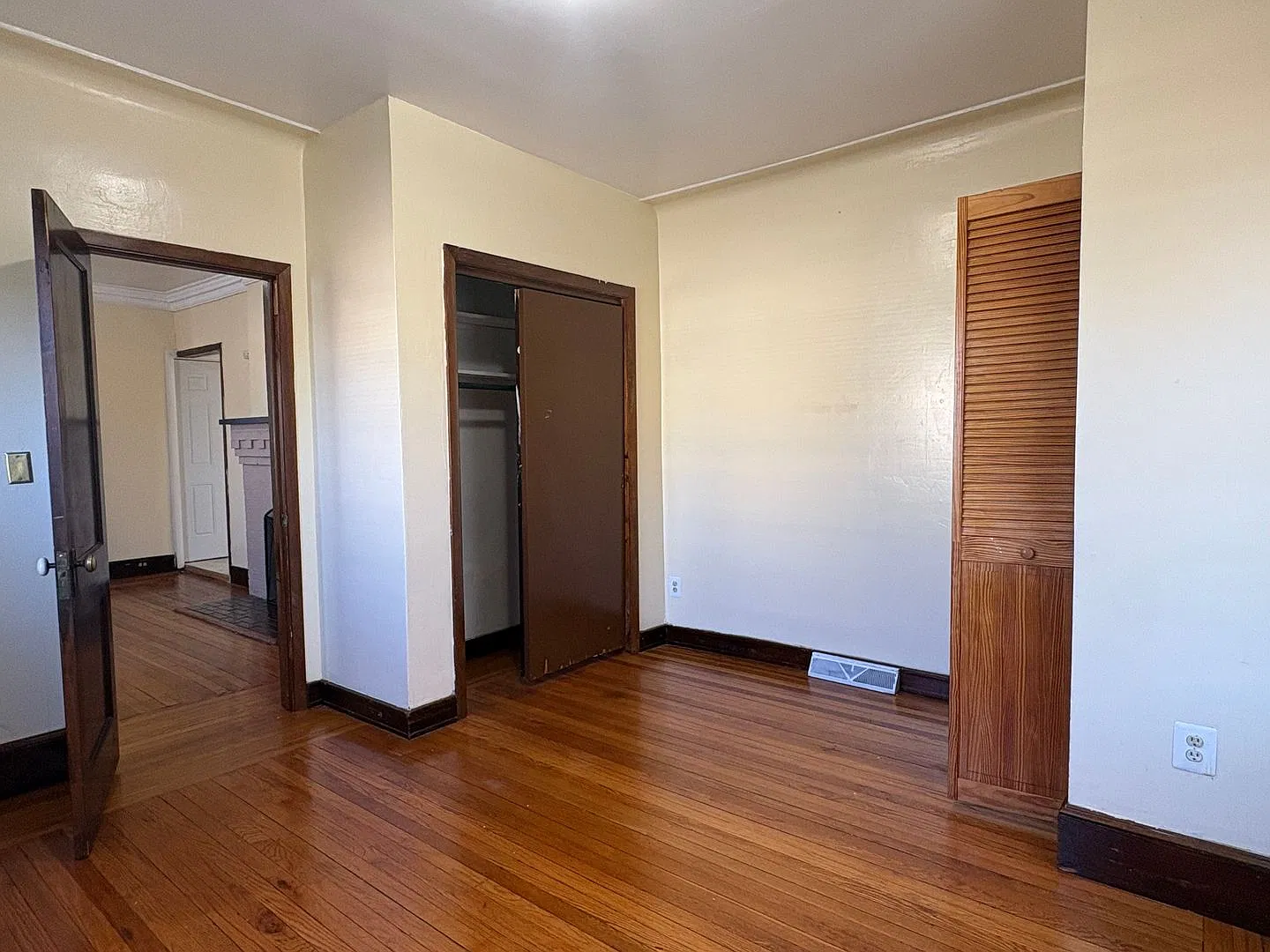 303 2nd Ave - Blue Pod — Photo 2