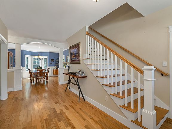 4th image of 1 Lennon Drive