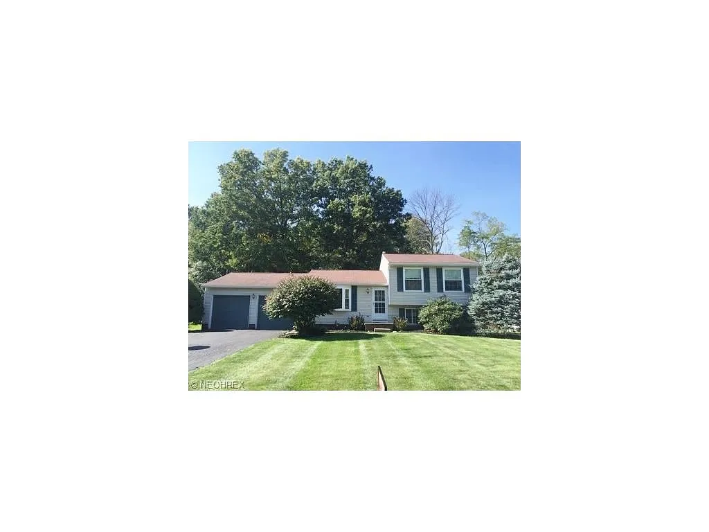 264 Old Oak Dr photo 1