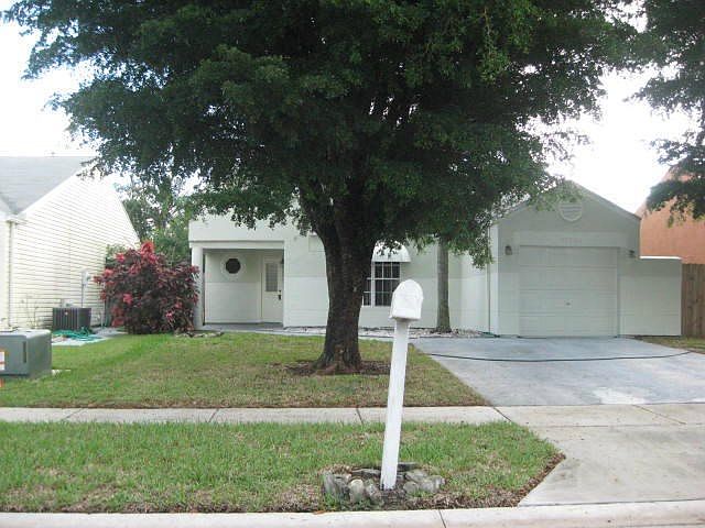 23204BentleyFinal 001