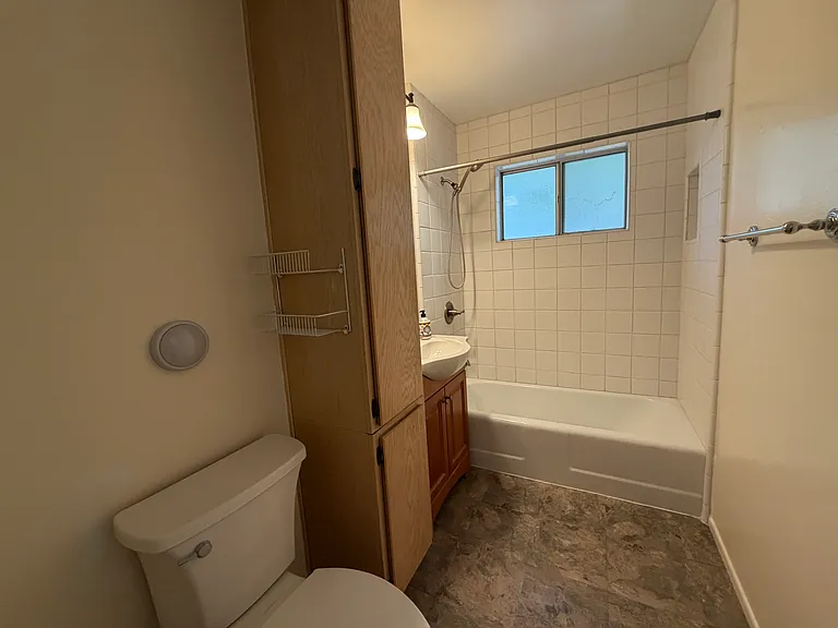 Full bathroom