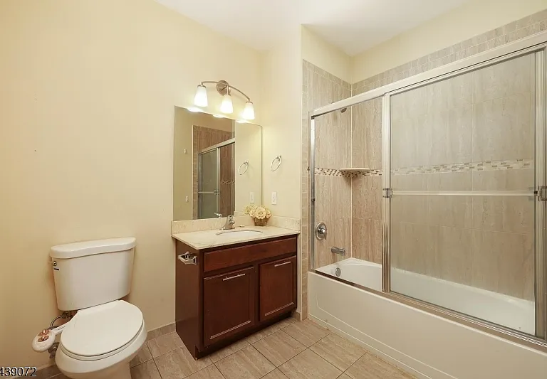 104 E Elizabeth Ave #303 — Photo 14
