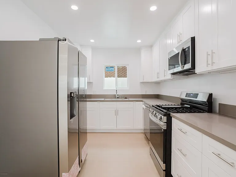7730 Wyngate St — Photo 12