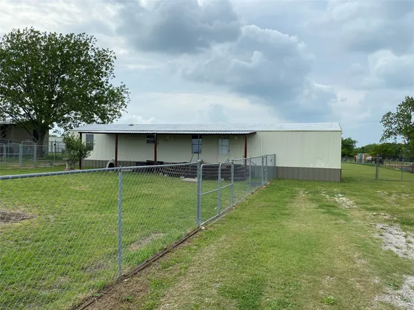 9521 Thompson Rd, Alvarado, TX 76009