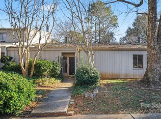 7913 Horse Chestnut Ln, Charlotte, NC