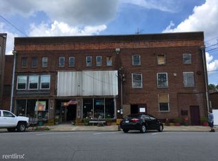 305 S Main St, Princeville, NC 27886