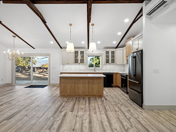 3rd image of 79579 Abbott Ln