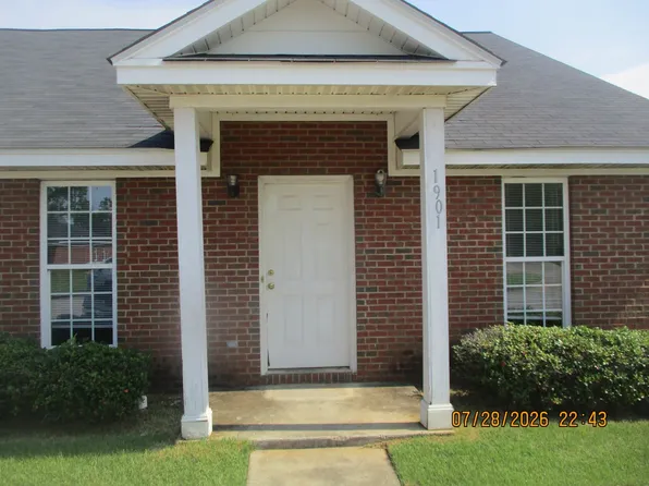 1901 Cobblestone Ct, Albany, GA 31707