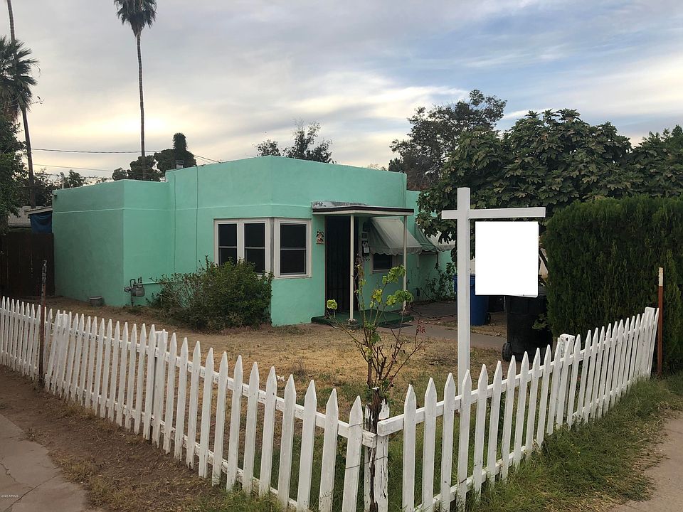 1st image of 208 N Horne