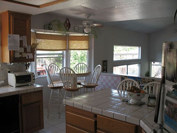 3rd image of 606 Vernon Oaks Dr
