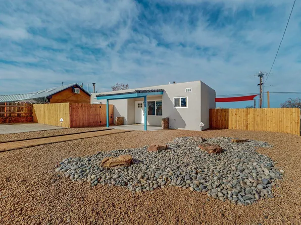 2945 Manzano St NE, Albuquerque, NM 87110