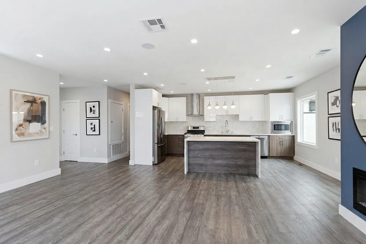6 bed, 4.0 bath, 2460 sqft, $9,000 — Photo 4