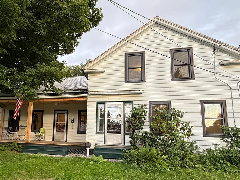 96 Bridge St — Photo 1