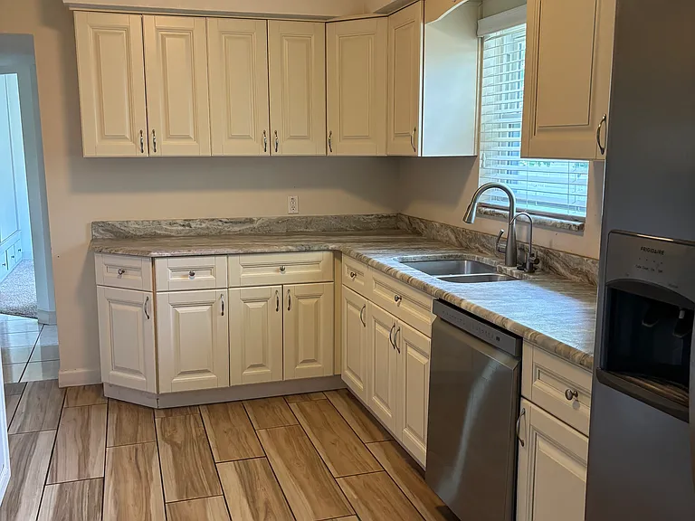 8567 Ridge Rd — Photo 14