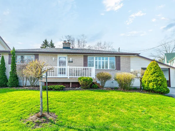 384 Major St, Scugog, ON L9L 1E7