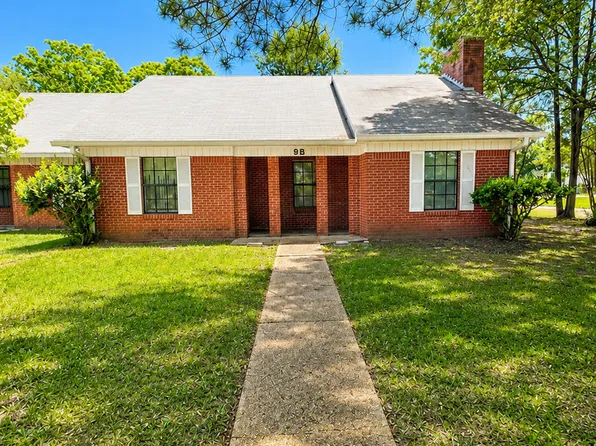9B River Oaks Pl, Jackson, MS 39211