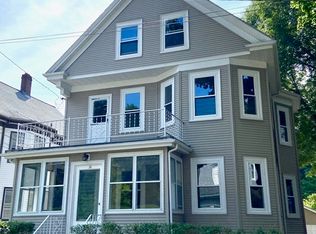 14 Welton Rd, West Roxbury, MA 02132