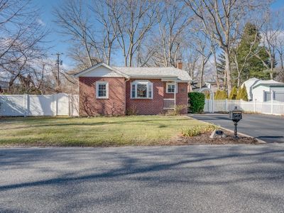 32 Davis Ave, Port Jefferson Station, NY, 11776