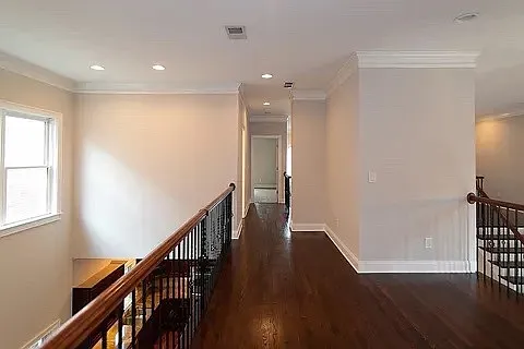 585 Cliftwood Ct — Photo 33
