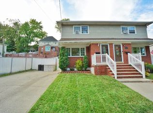 3439 Hylan Blvd, Staten Island, NY 10306