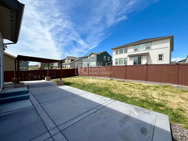 14833 Fairfax St — Photo 19