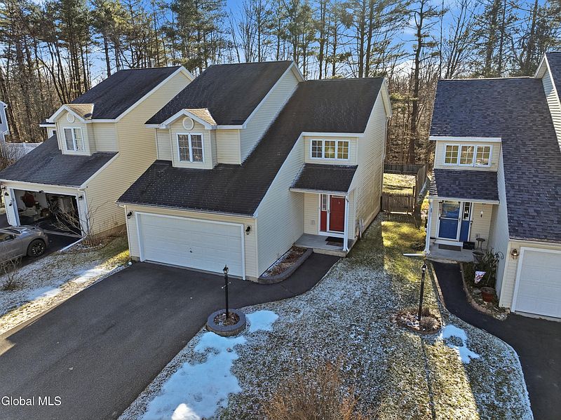 3rd image of 1022 Sterling Ridge Drive