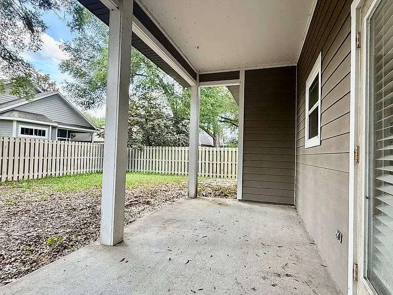 7646 SW 81st Way — Photo 23