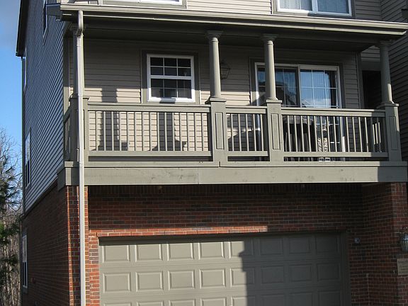 3rd image of 3050 Barclay Way