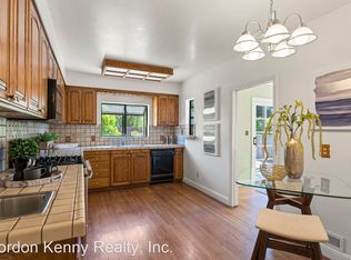 132 Dwight Rd, Burlingame, CA 94010