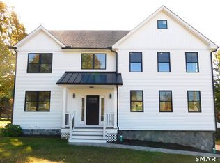 60 Mohegan Rd, Shelton, CT 06484