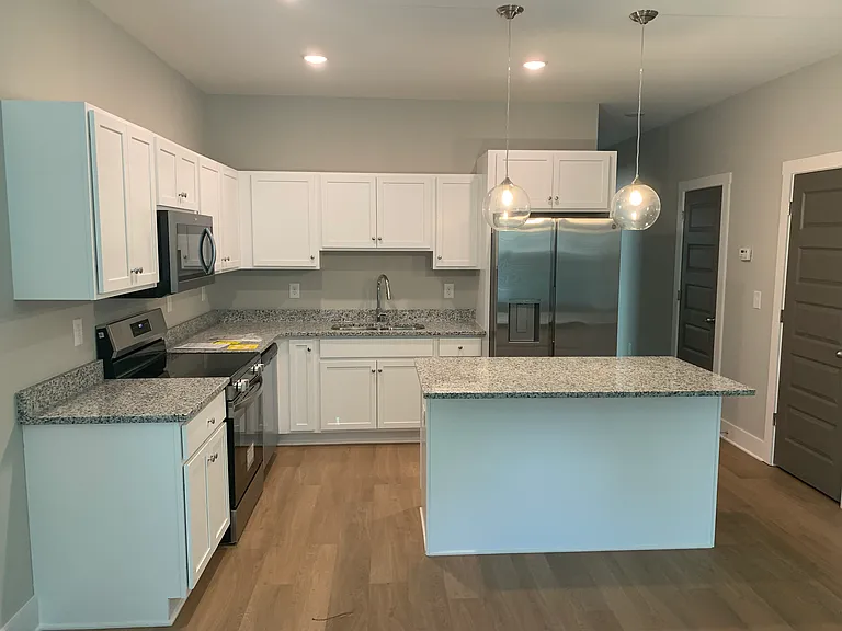 229 Vine St — Photo 4