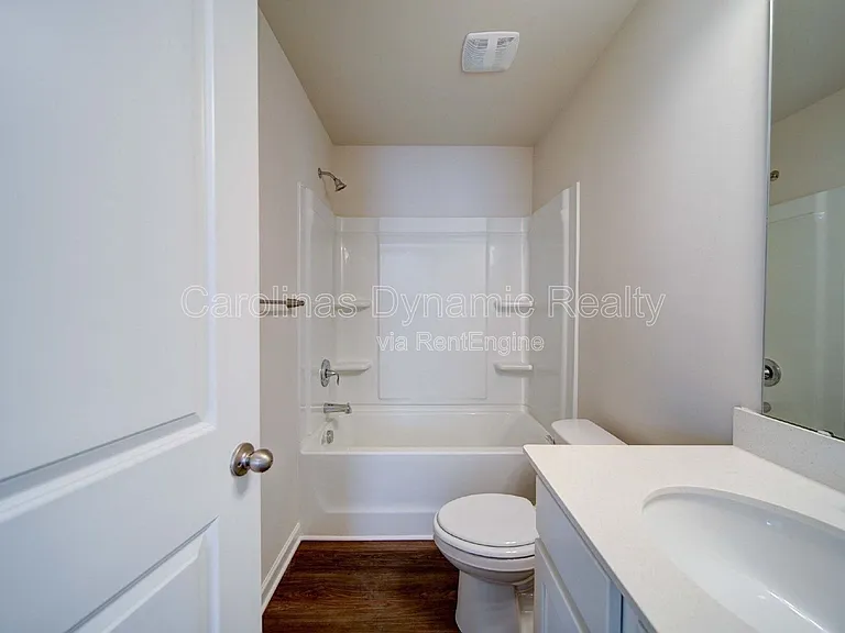 914 S Battleground Ave #4 — Photo 10