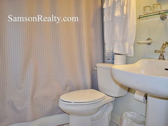 5th image of 144 Benefit St #301