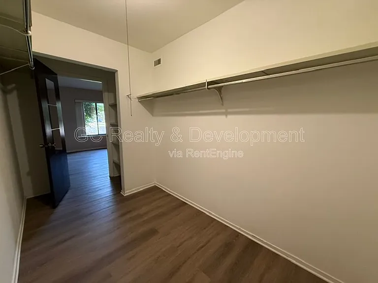621 Tralee Ct #1D — Photo 13