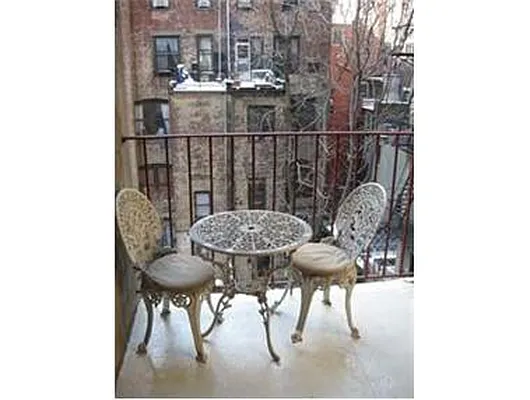 Rented by Douglas Elliman | media 31