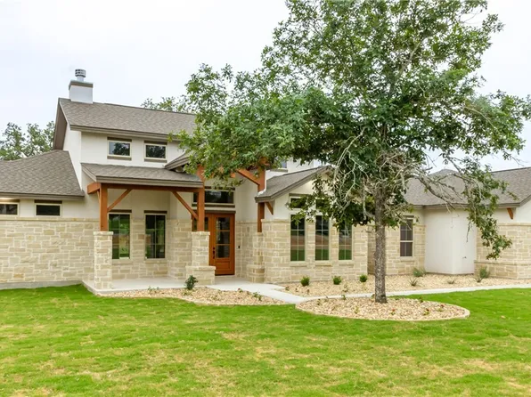 184 Crescent Rdg, Adkins, TX 78101