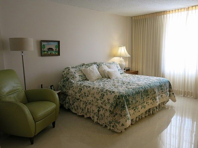 2nd image of 199 Ocean Lane Dr APT 411