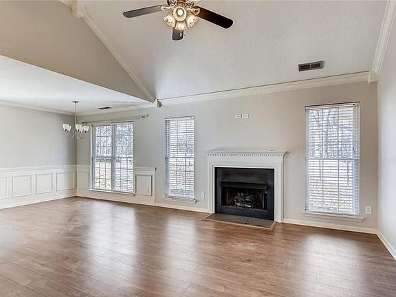 4th image of 7831 Adeline Ln