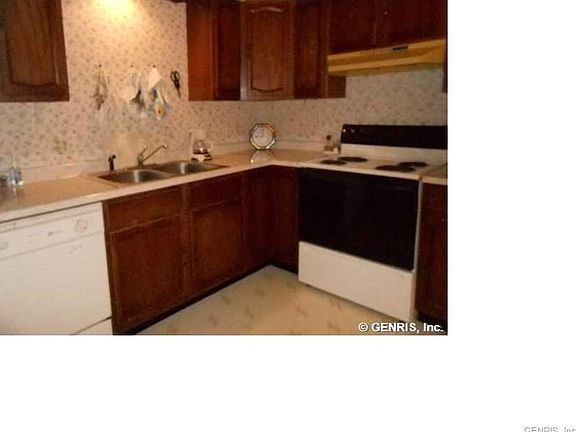 4th image of 125 Grove Dr APT 4B