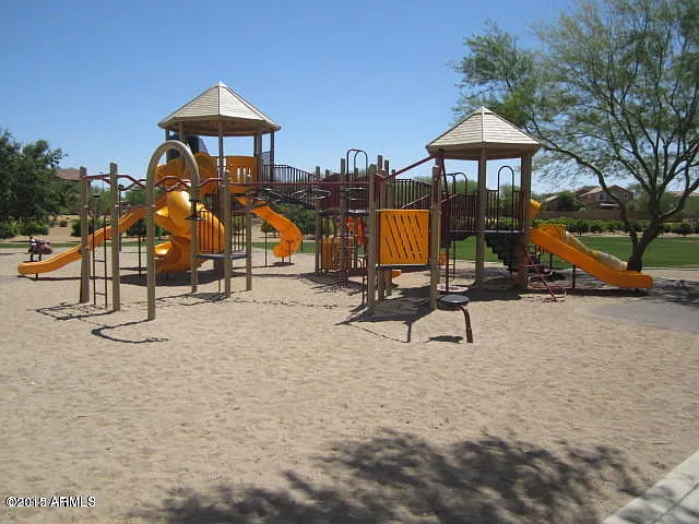 3808 E Flower Ct — Photo 13