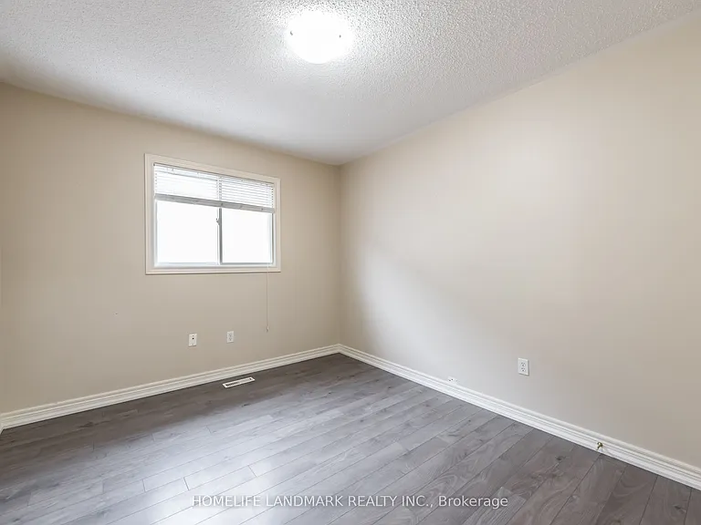 97 Annina Cres — Photo 13
