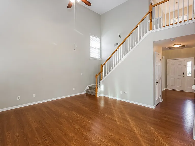 926 Marthas View Dr — Photo 6