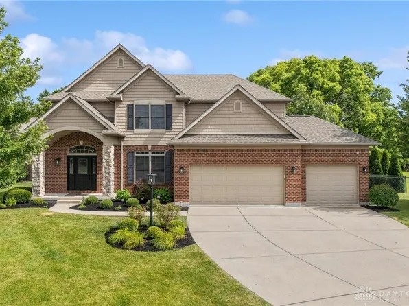 9798 Scotch Pine Dr, Springboro, OH 45066